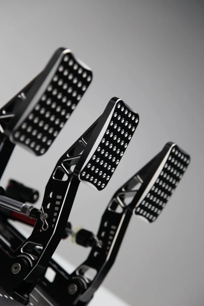 Simagic P2000 Pedals - Image 7